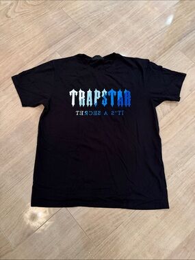 Trapstar Black Tee with Blue Fuzzy Gradient Logo